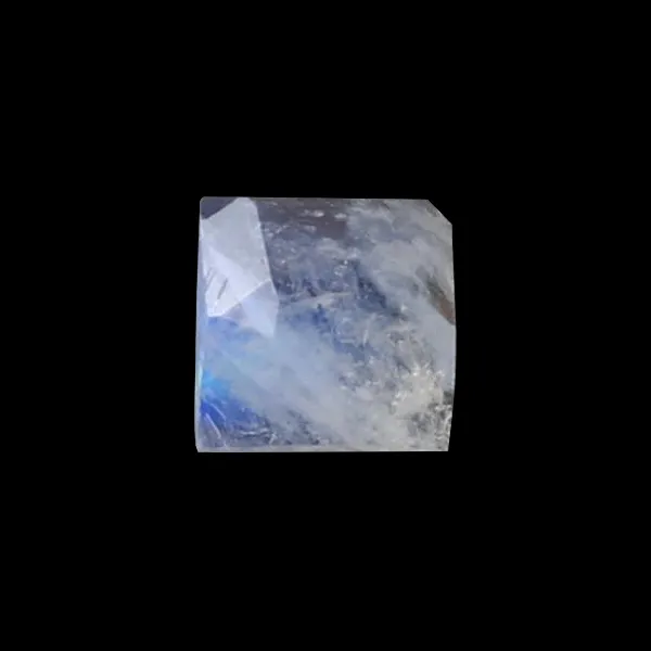 Rainbow Moonstone - 0.80 Carats